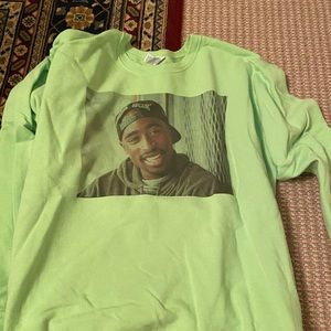 Tupac sweatshirt
